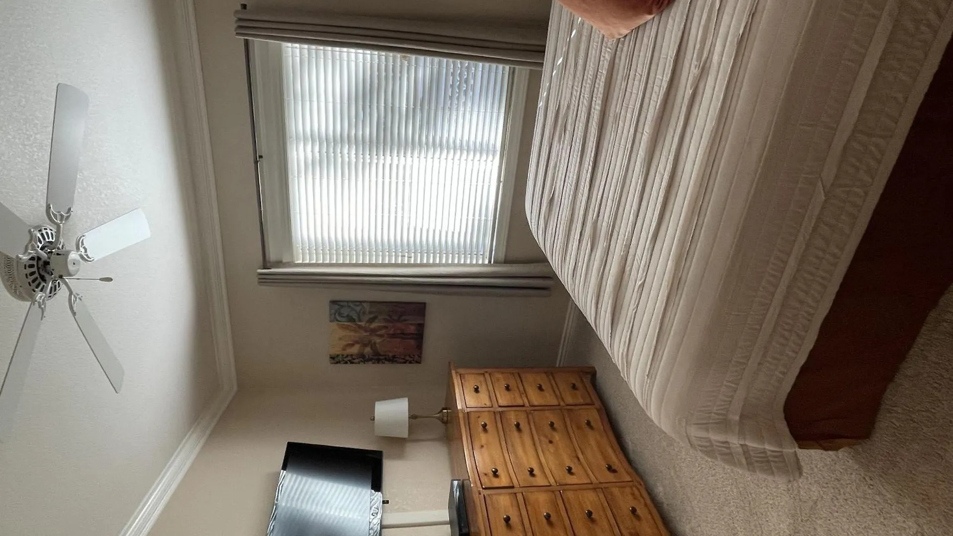 Pristine Top Floor Condo With Access To Clubhouse & Pools Phoenix USA
